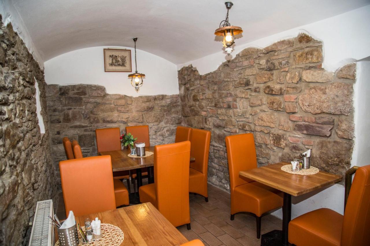 נאצ'וד Hotel U Mesta Prahy מראה חיצוני תמונה